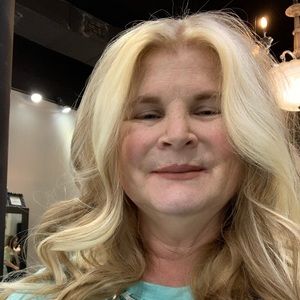 Meet your Posher, Lynn